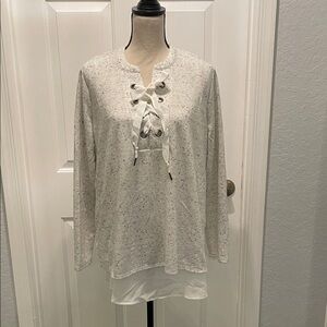 Simply Vera Vera Wang Speckled Lace-Up Light Jersey, lined Top.